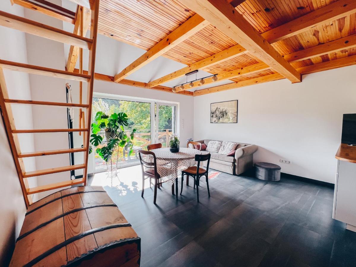 Lipolas-Slowlife&Guesthouse Jurkow  Экстерьер фото